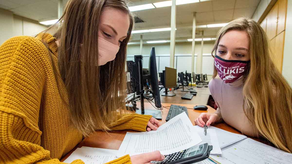  SIU students will offer free tax preparation services beginning Feb. 26 