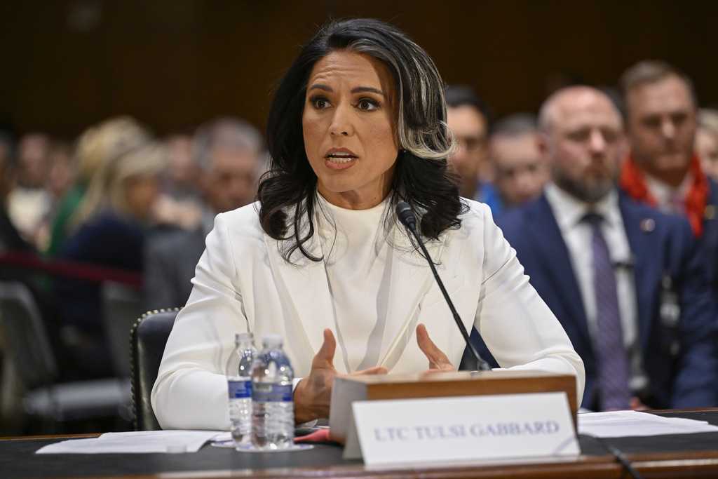  Senate committee advances Tulsi Gabbard for intelligence chief 