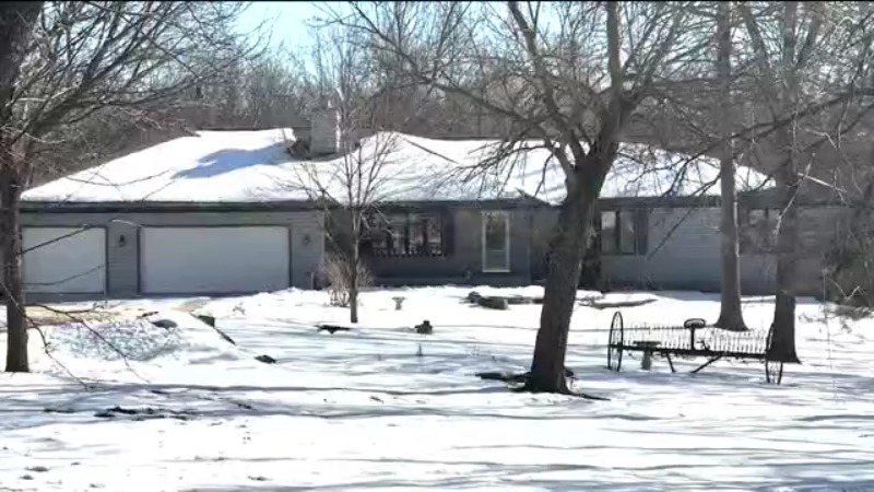  Kansas home where three people were found dead burglarized 