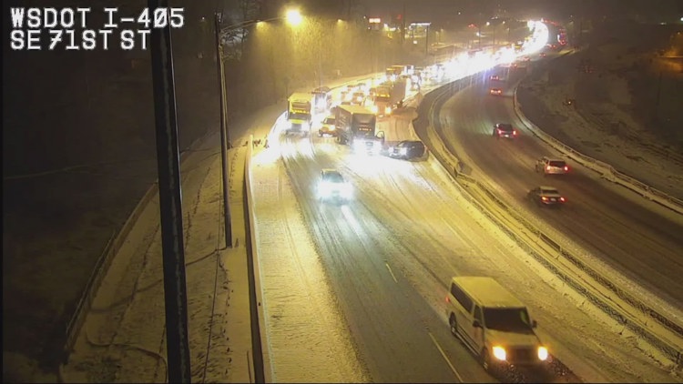  Snow, ice causing trouble on the roads in King County 