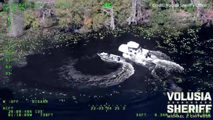  WATCH: Crews save unresponsive man in spinning boat on Florida lake 