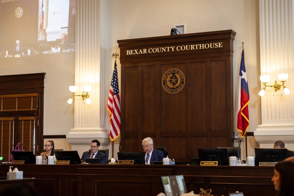   
																Bexar County approves $2M in incentives for global manufacturer of recyclable panels made of ag waste 
															 