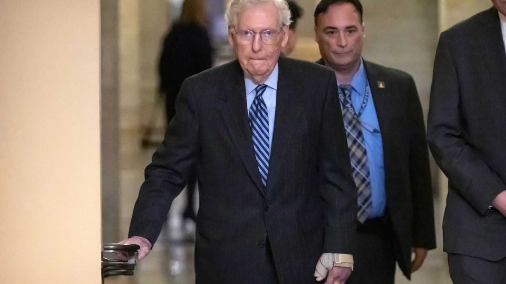  Sen. Mitch McConnell falls down stairs inside US Capitol building 