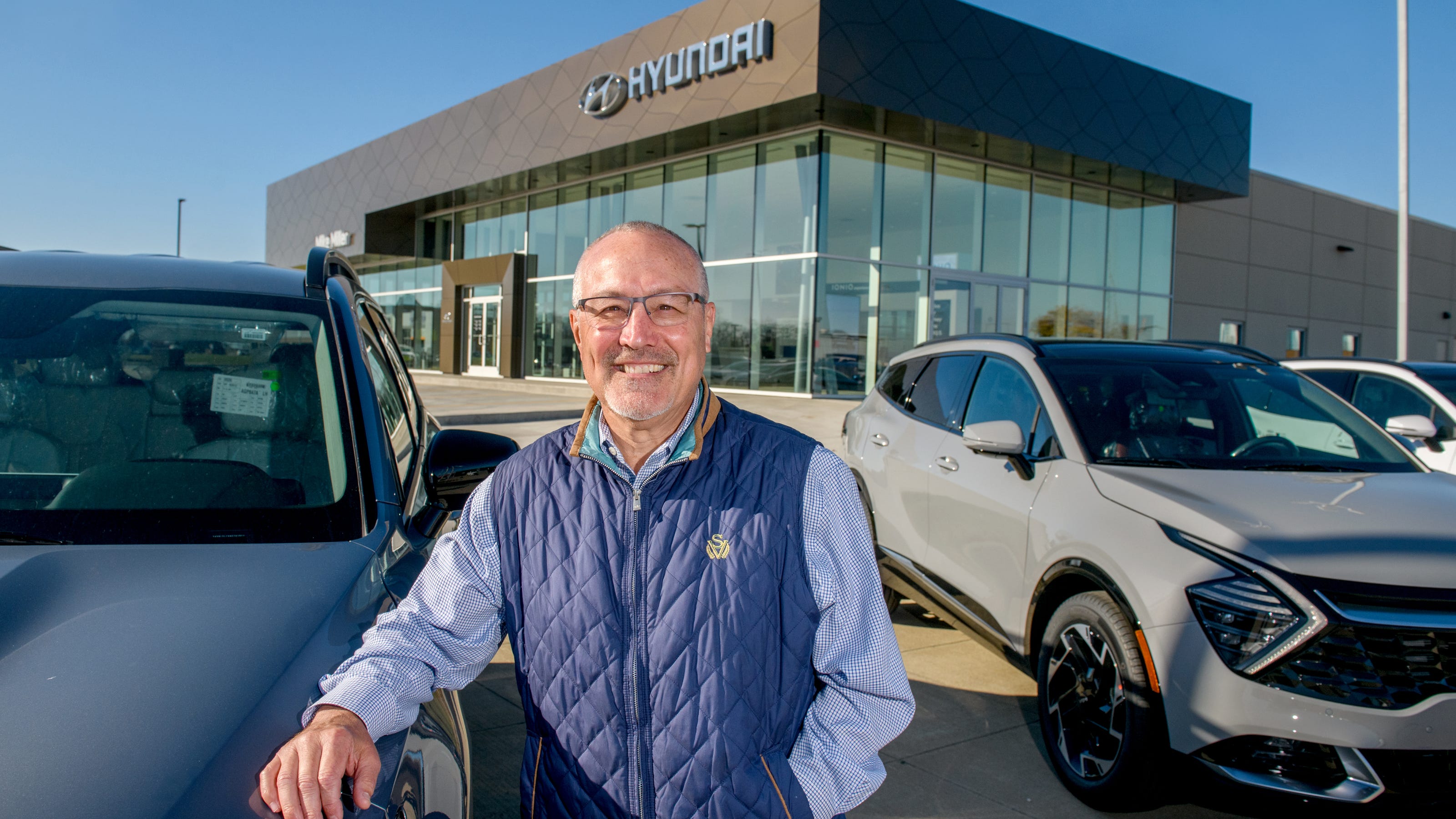   
																With car shortages easing slightly, Peoria businessman opens a new Hyundai dealership in Peoria 
															 