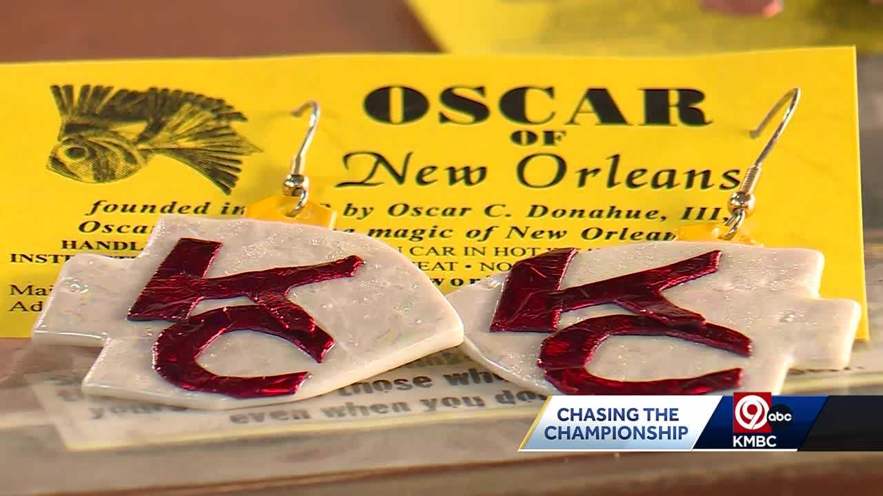  New Orleans jeweler showing Kansas City pride in French Market 