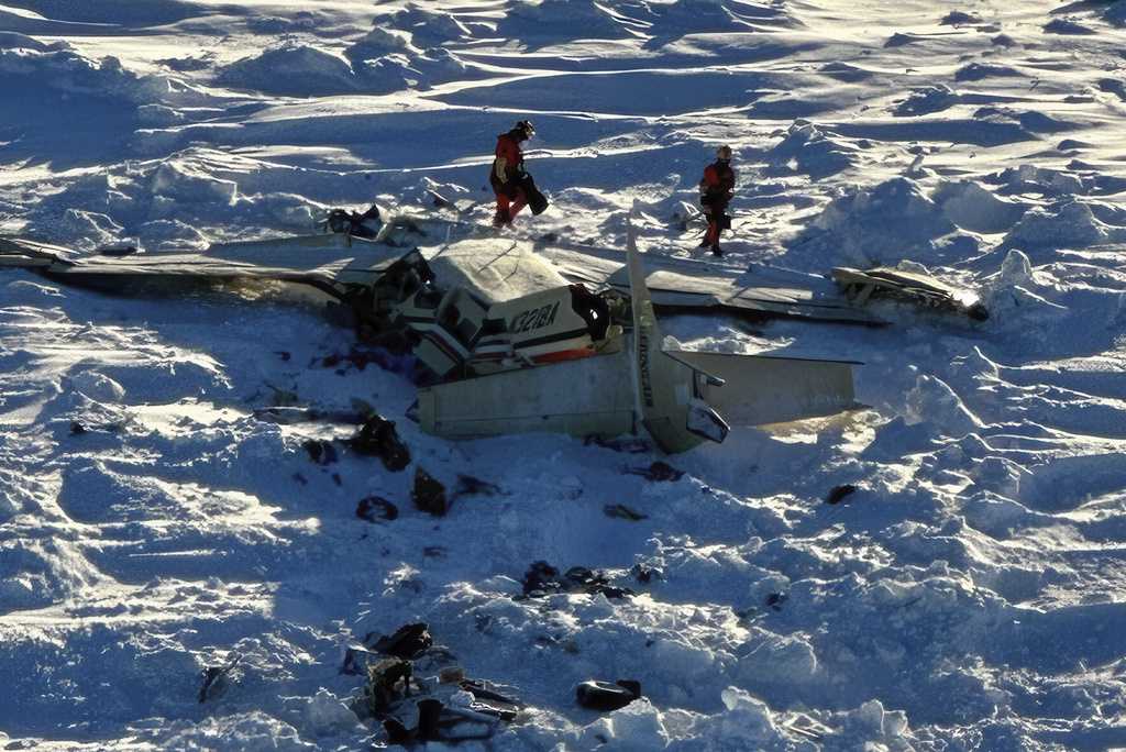  Missing commuter plane found crashed on Alaska sea ice, all 10 aboard died, authorities say 