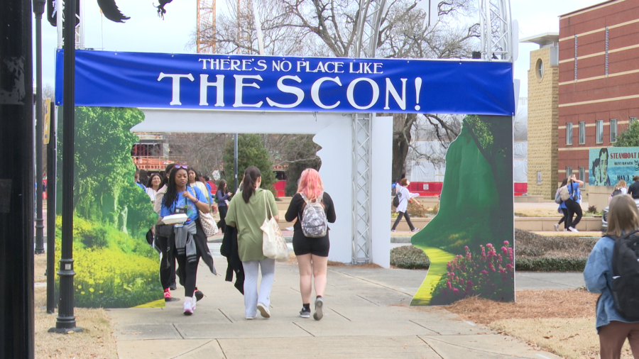  Over 6,000 students visit Columbus for Thescon 