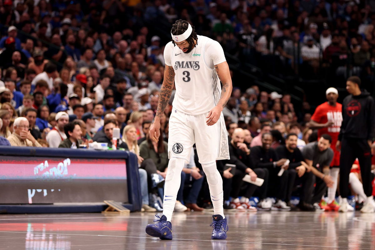  Anthony Davis’ dominant debut for Dallas Mavericks derailed by injury in victory over Houston Rockets 