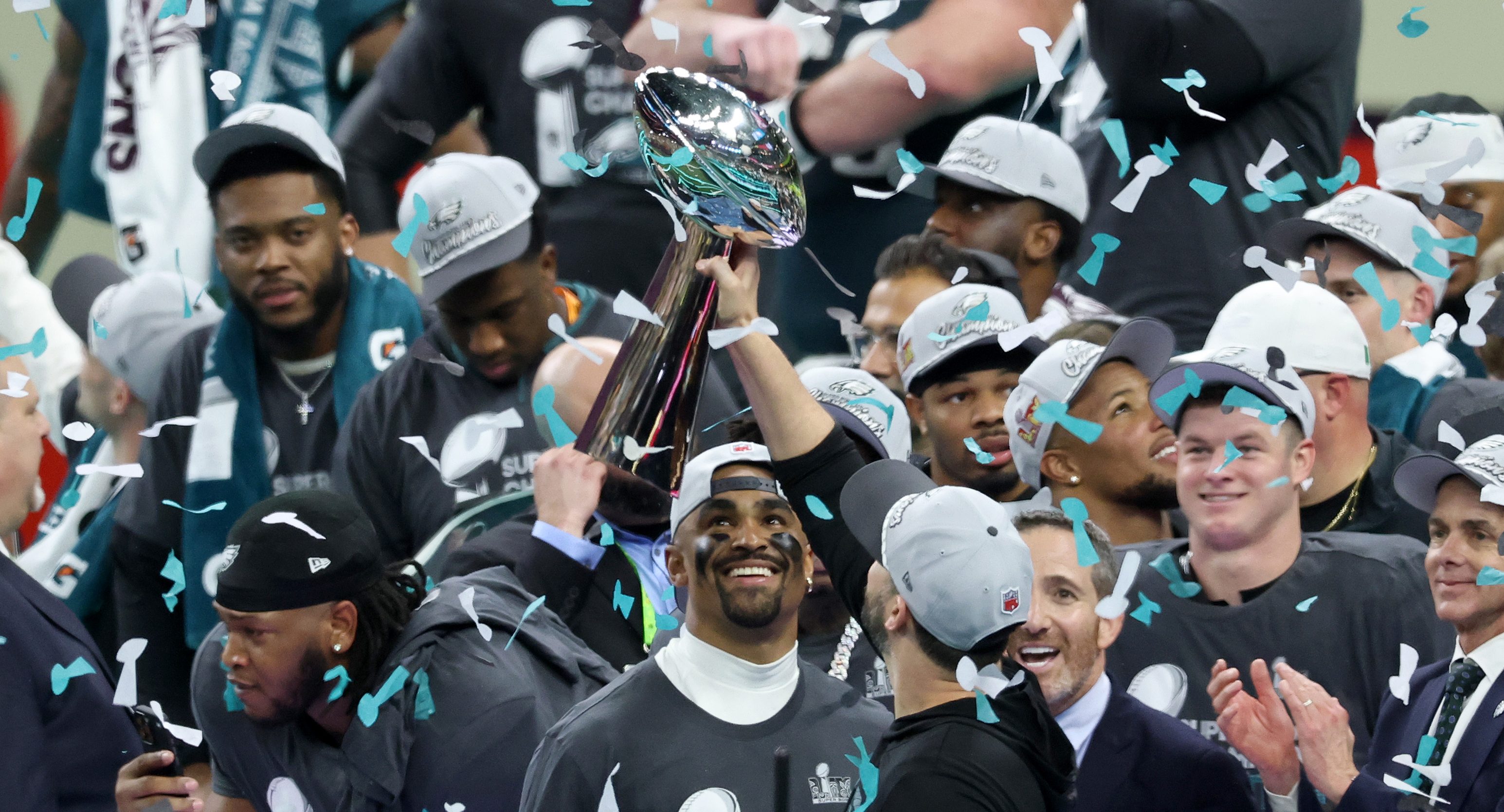  Eagles crush Chiefs 40-22 in Super Bowl, stop three-peat 