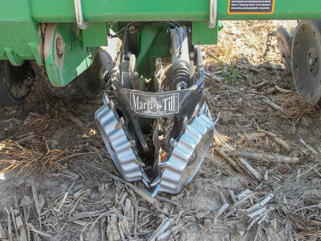  Tips to Manage Corn Residue in Derecho-Damaged Fields 