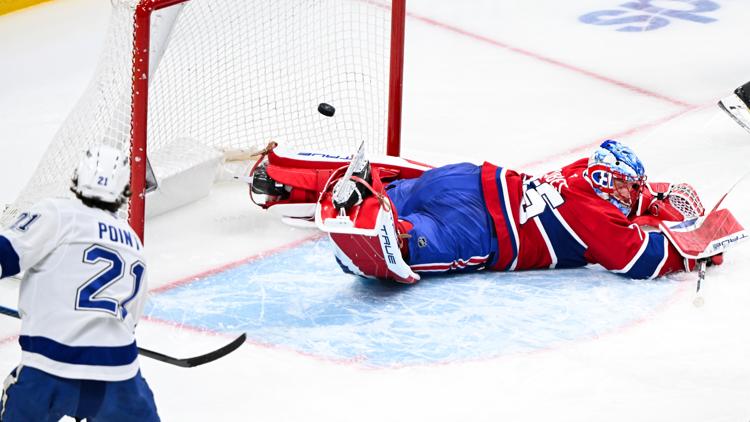  Lightning stretch winning streak to 4 games with a 5-3 victory over the slumping Canadiens 