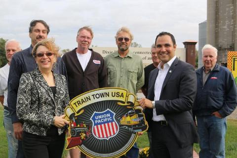  UP: Grant Park, Illinois, Awarded Membership in Union Pacific's Train Town USA Registry 