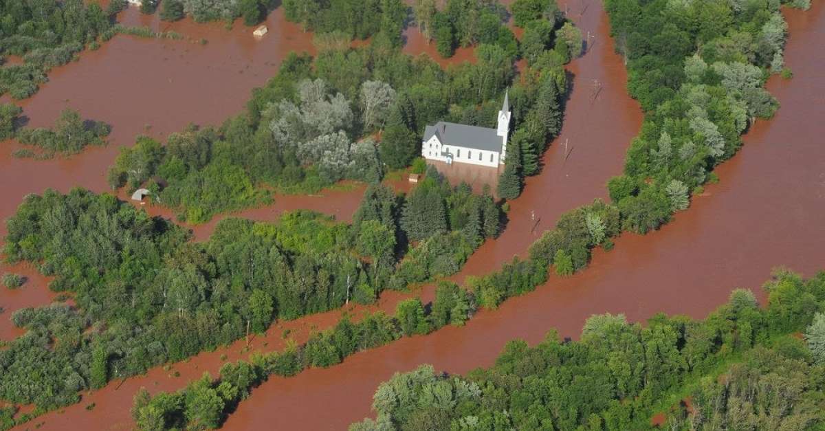  Flooding Strands Residents, Cut Off Access In Northern Wisconsin 