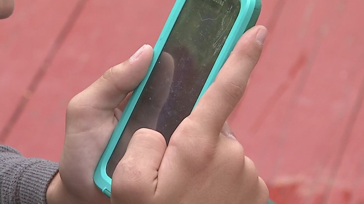  No-phones policy will play out in Coeur d'Alene School District 