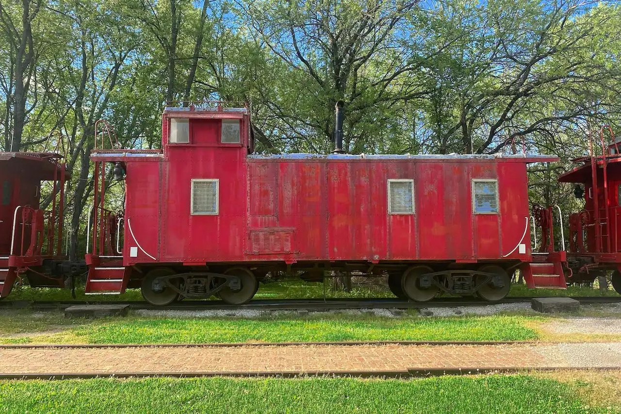   
																Sleep In A Caboose Airbnb, Then Have Lunch At Gil’s Supper Club In Illinois 
															 