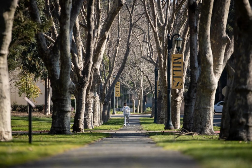  Northeastern University wants to create its own police to patrol East Oakland 