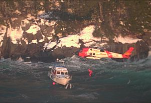   
																Coast Guard rescues 3 men, 1 dog near Whittier, Alaska - Coast Guard News 
															 