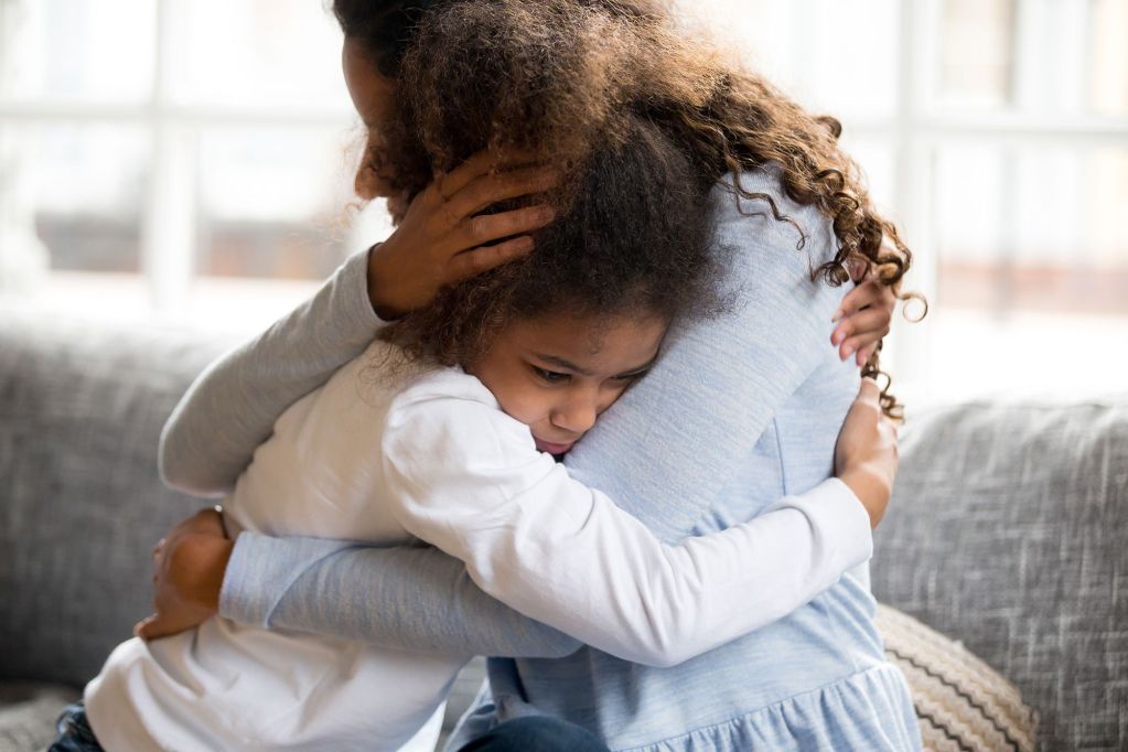  Experts tell parents how to help their kids through their anxiety 