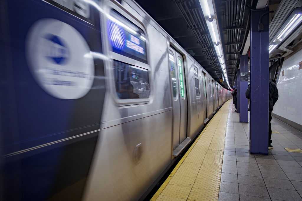  'Definitely a miracle': Video shows woman give birth on NYC subway 