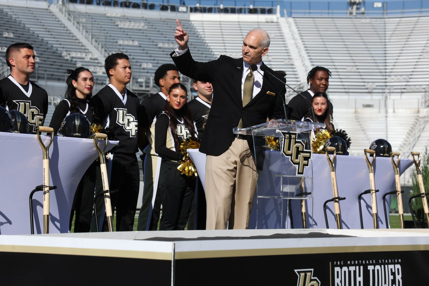  UCF athletics receives $1.5 million pledge for Hagle Football Gateway project 