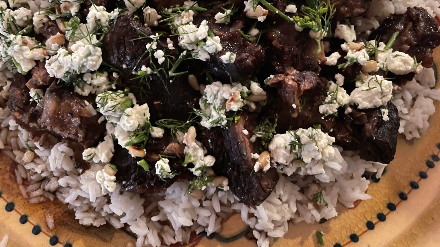  Recipe: These Honey Balsamic Short Ribs turn out tender and juicy in a slow cooker 