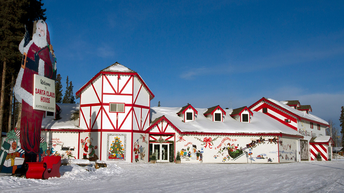  The Spirit of Christmas Lives Year-Round in North Pole, Alaska 