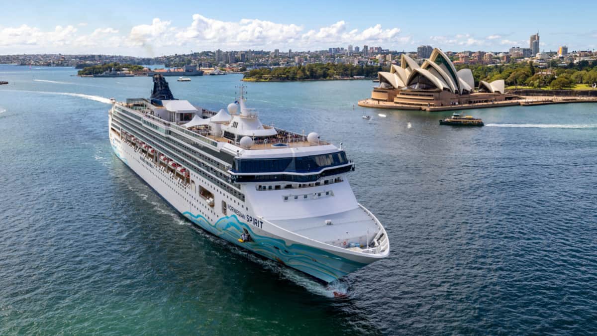  Norwegian Cruise Line Returns to Australia With Revitalized Ship 