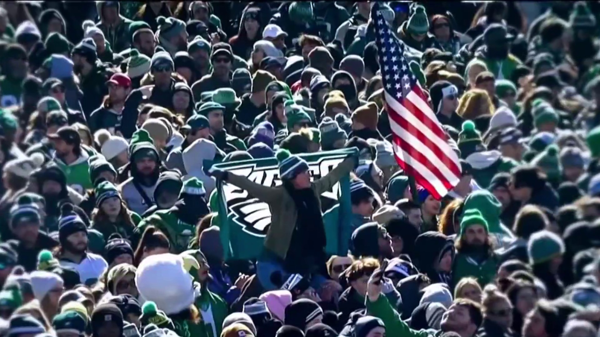   
																Fan finds Eagles jacket after Super Bowl parade with special note inside 
															 