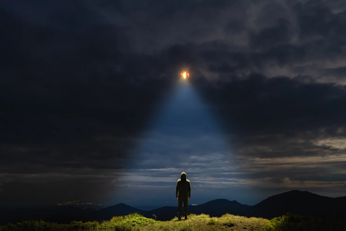  Are We Not Alone? UFO Sightings Up Again in New York 