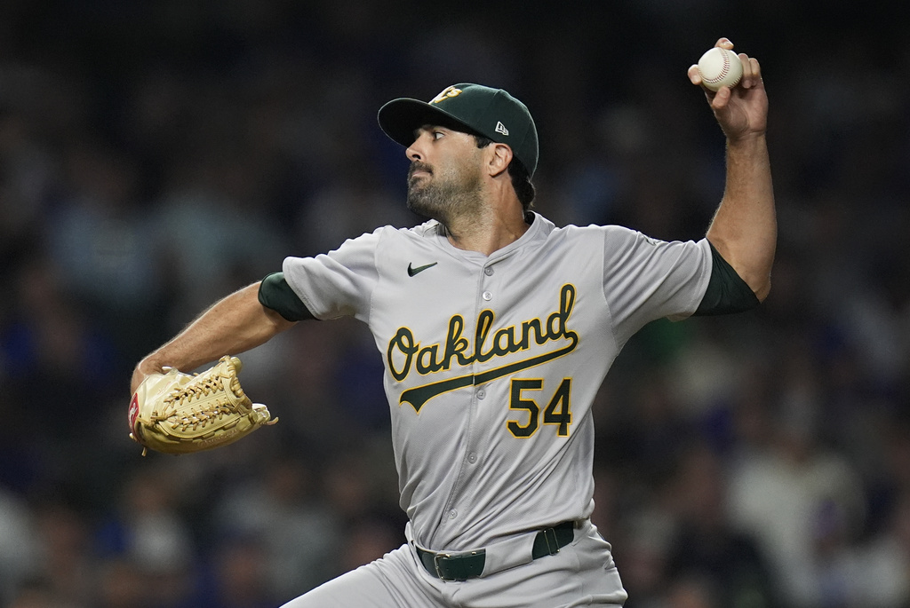  Rockies add another bullpen piece with 1-year deal with left-hander Alexander 