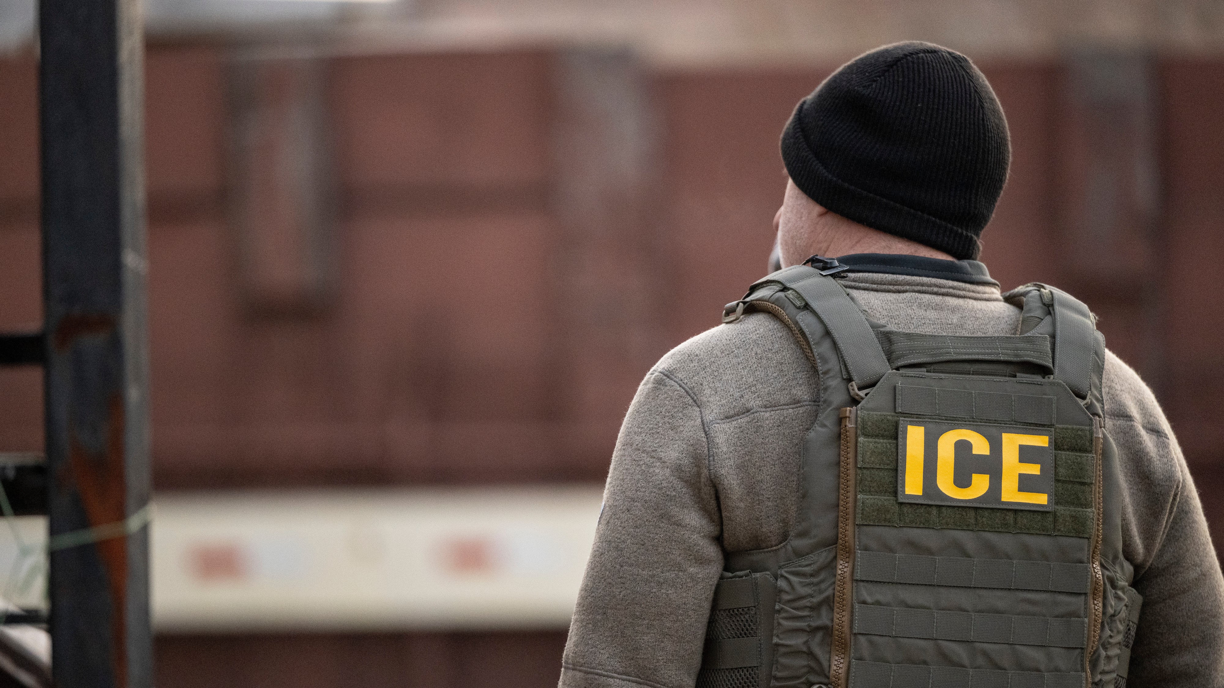  Here's how you can identify a fake ICE agent to avoid impostor scams 