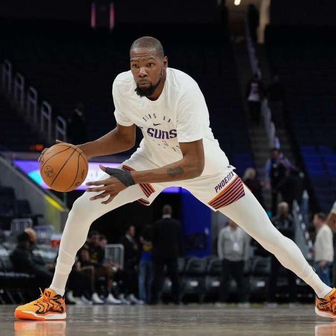  Kevin Durant’s Pregame Ritual Is a Glimpse Into His Greatness 