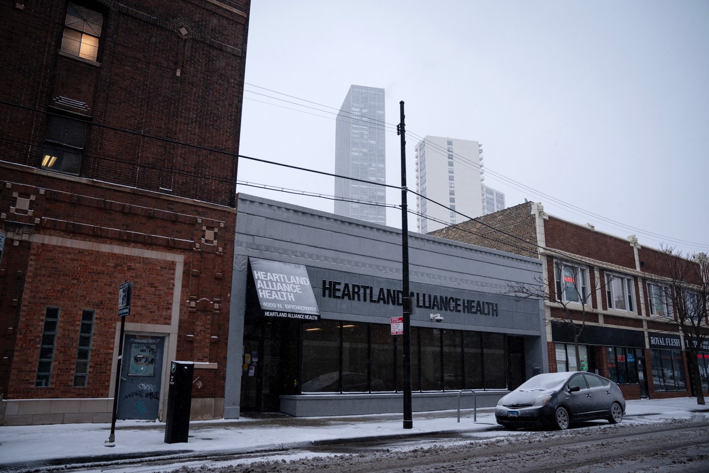  Heartland Alliance Health staying open, after receiving last-minute funding 