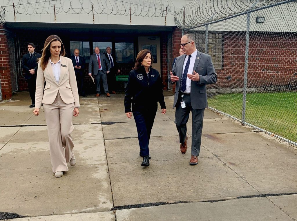  Hochul Activates the National Guard as Prison Strike Escalates 