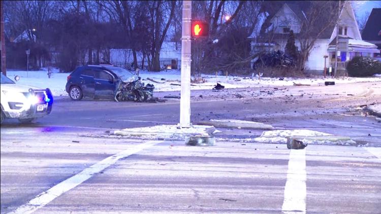  High-speed crash rips engine from car, injures two in Toledo 