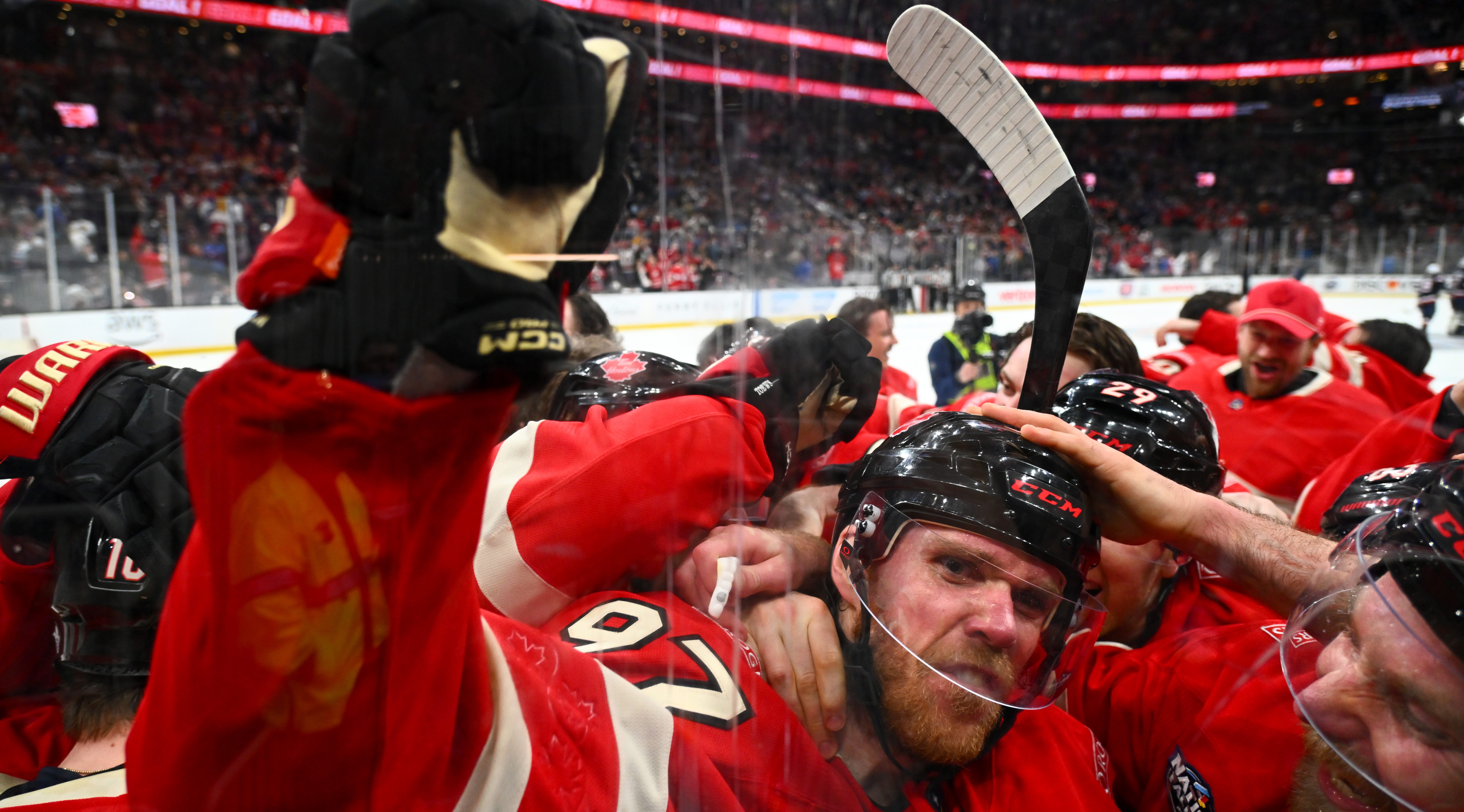  Trudeau, hockey fans react to Canada beating Team USA in 4 Nations final 