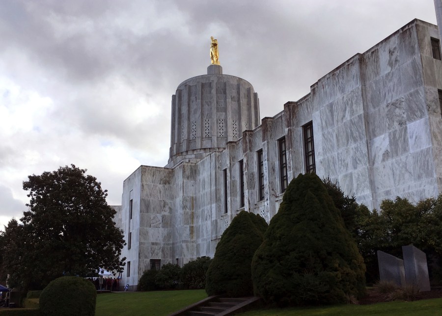  Oregon Senate resolution to prioritize school funding gains bipartisan support 