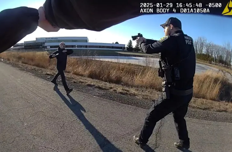   
																Video shows Pendleton police shoot, kill man holding knife on I-69 
															 