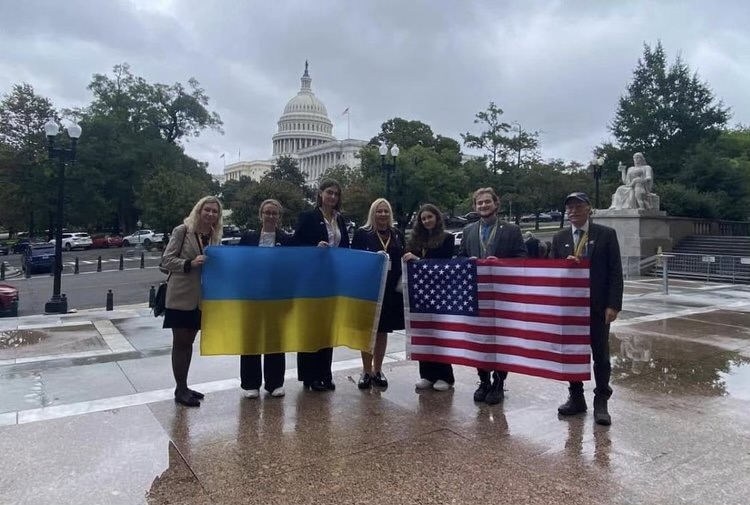   
																'Stand with Ukraine' candlelight vigil for heroes at Oceanfront 
															 