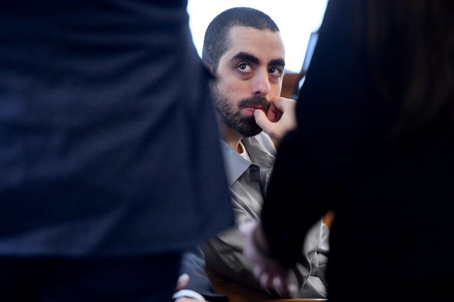  A New Jersey man is convicted of attempted murder in the stabbing of Salman Rushdie 