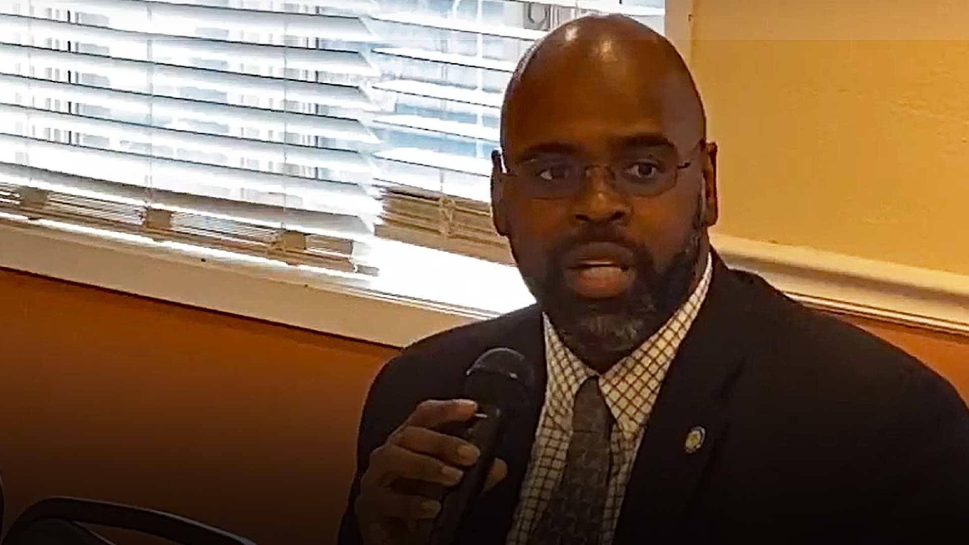  Will State Sen. David Wilson face his constituents after being censured by Mat-Su GOP leaders? 