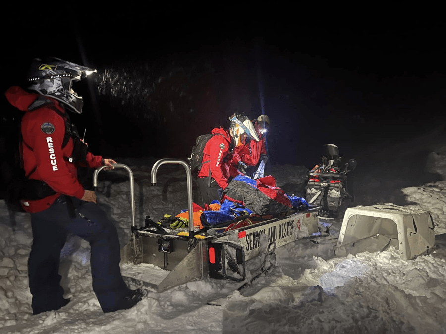  Stuck, injured snowmobilers rescued after avalanche on Mt. St. Helens 