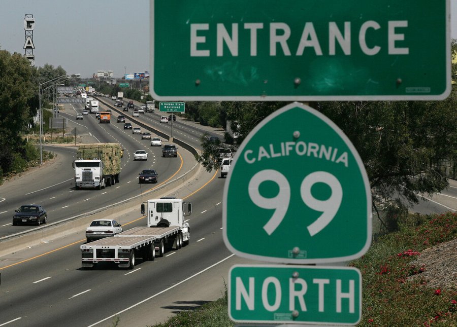  Parts of Highway 99 in Tulare to close for construction 