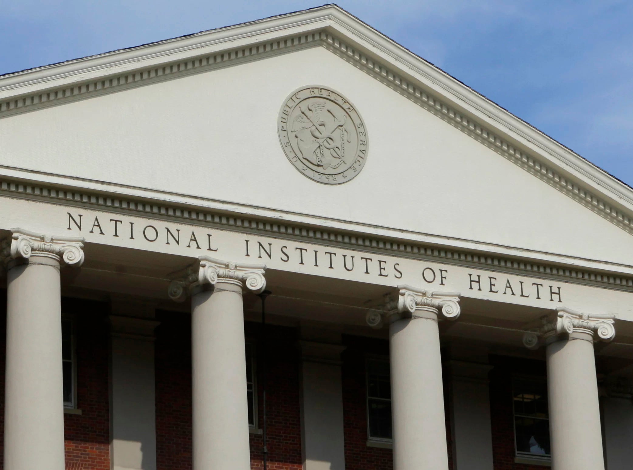  NIH funding freeze stalls applications on $1.5 billion in medical research funds 