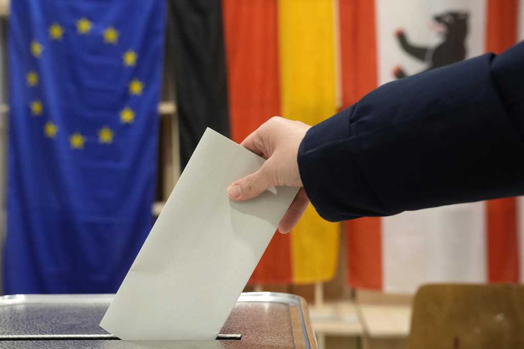  Germany holds election with economy, migration and far-right strength in focus 