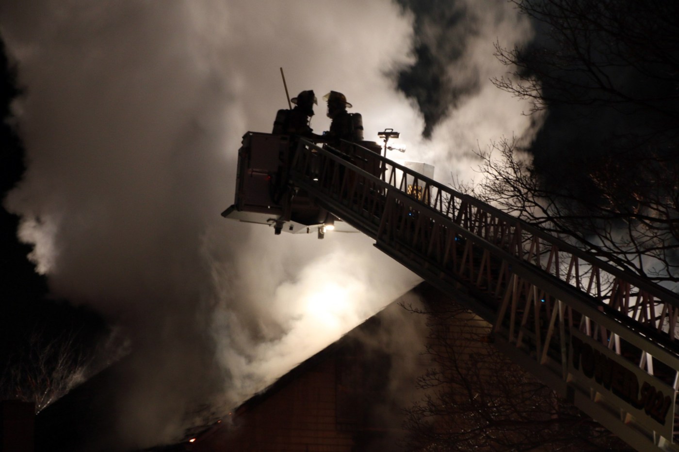  Crews battling 2-alarm barn fire in northeastern Berks 