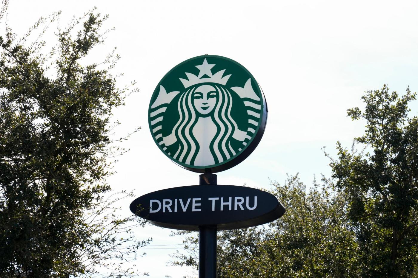  Starbucks lays off 1,100 corporate employees as coffee chain streamlines 