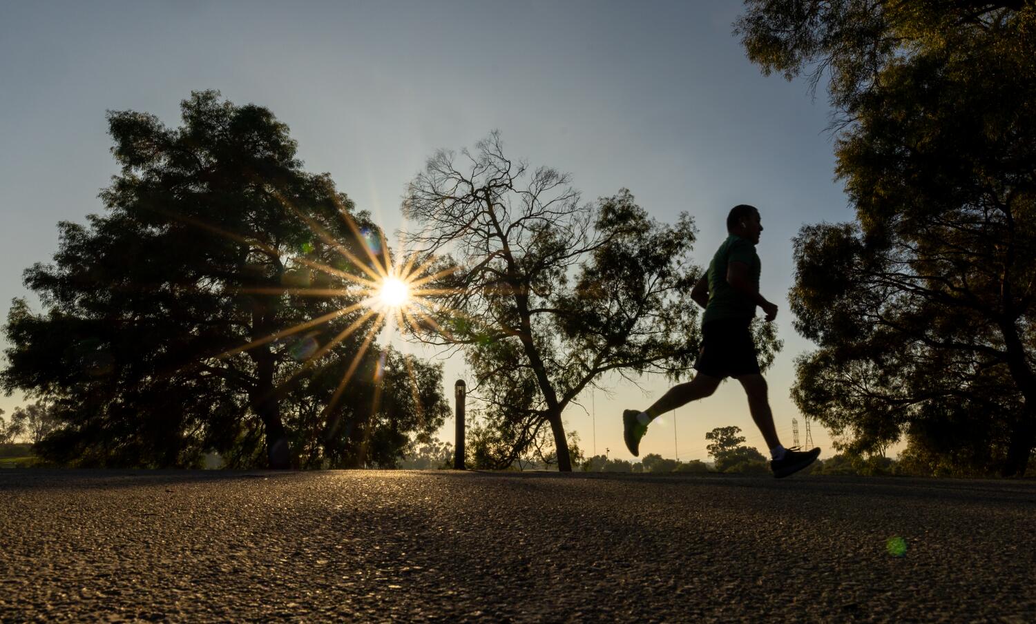  Unseasonably warm weather, including possible record-breaking temperatures, coming to SoCal 