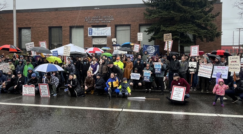  Portland postal workers rally against Trump USPS changes, 'degraded' conditions 