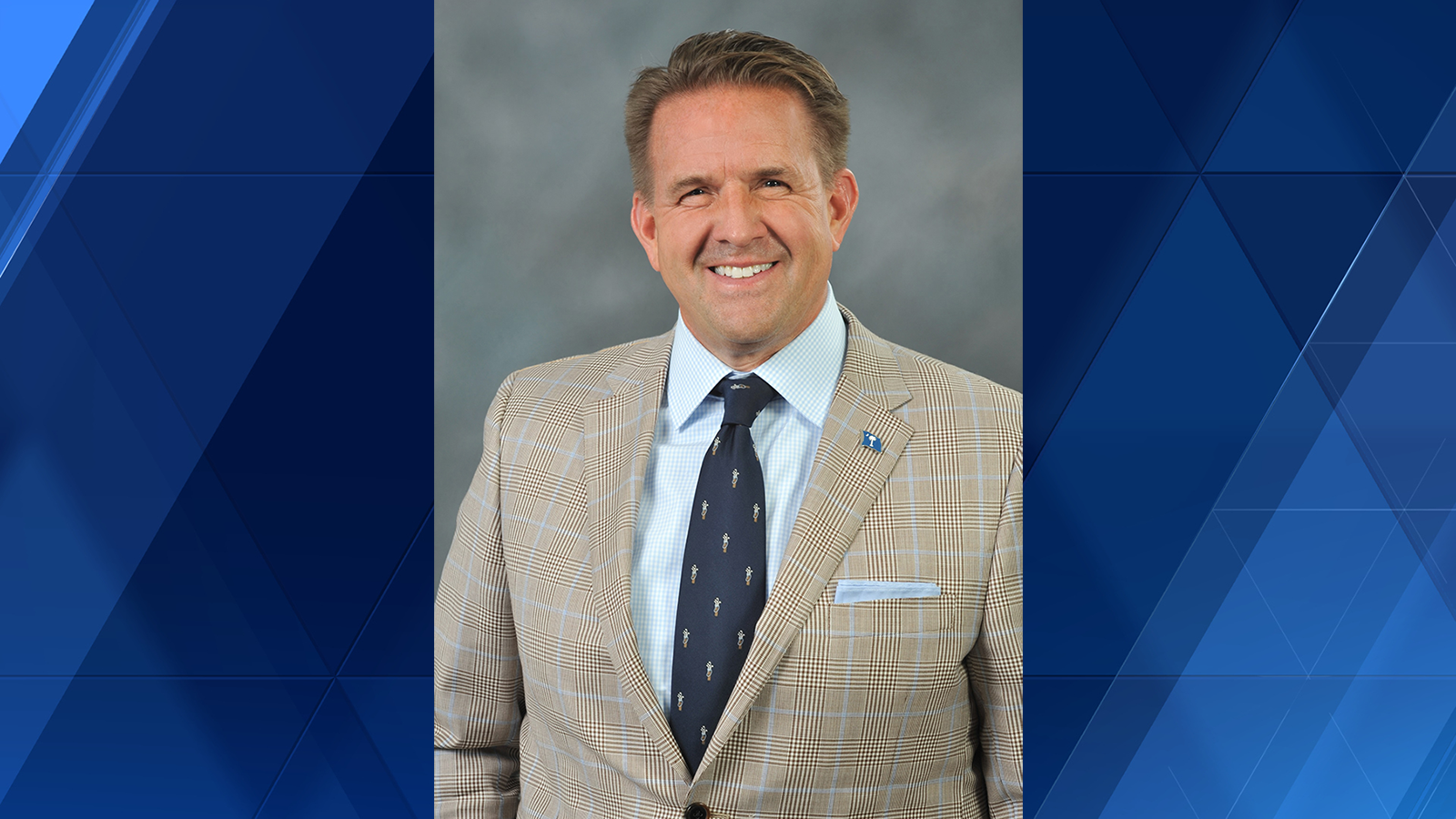  WVU names Michael Benson as the university's new president 